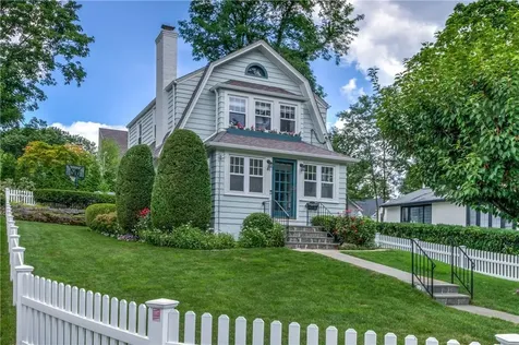 81 W Garden Road Larchmont NY 10538