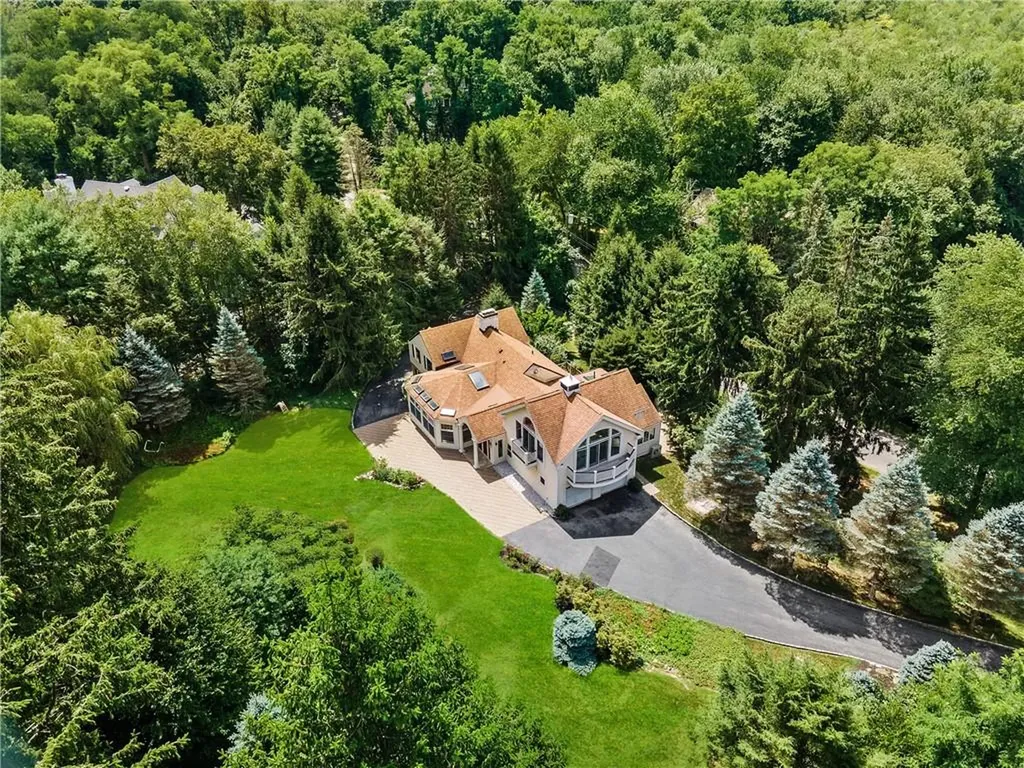 2 Spruce Hill Road Armonk NY 10504