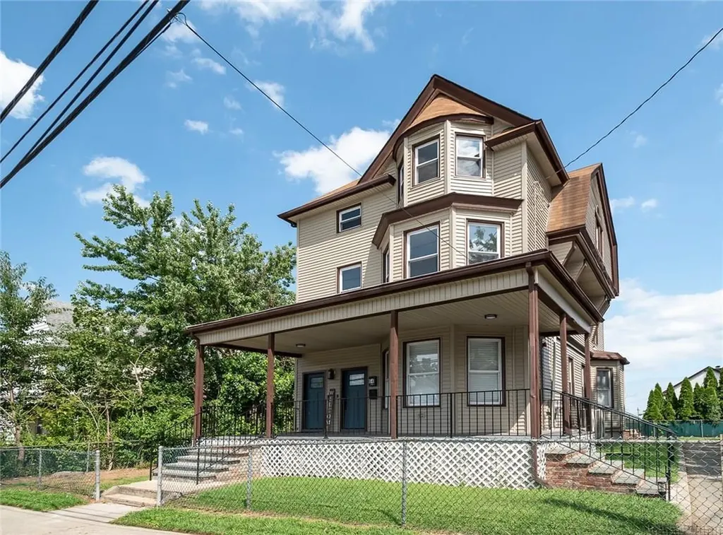 64 Amackassin Terrace Yonkers NY 10703