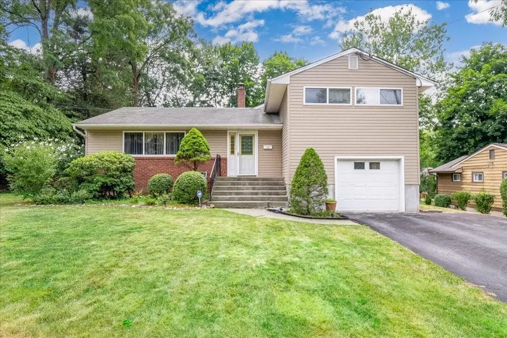 18 Miller Road Poughkeepsie NY 12603