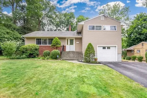 18 Miller Road Poughkeepsie NY 12603