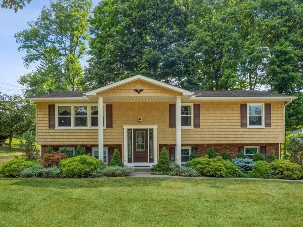 111 Simone Drive Poughkeepsie NY 12603