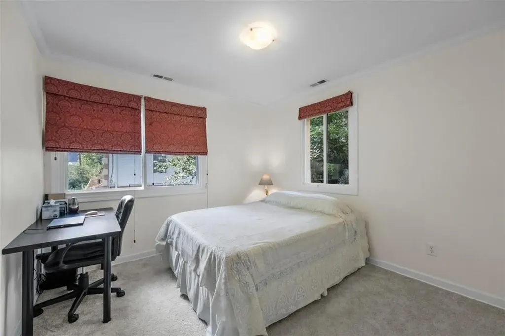 33 Reservoir Road White Plains NY 10603