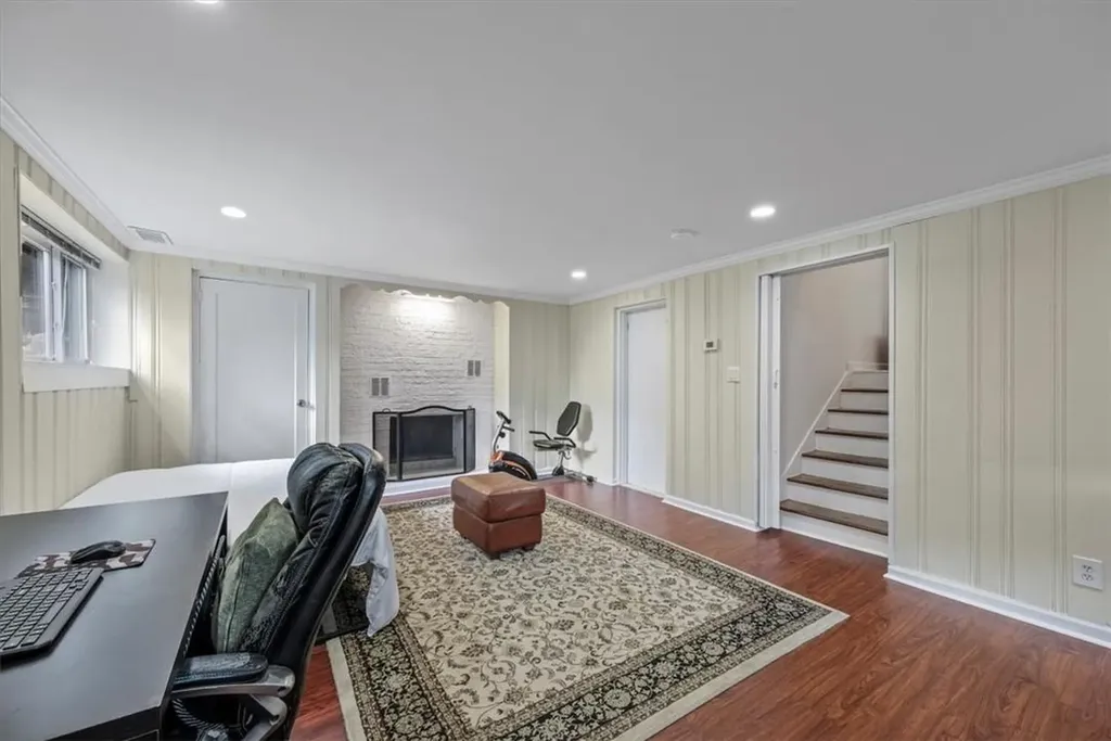 33 Reservoir Road White Plains NY 10603