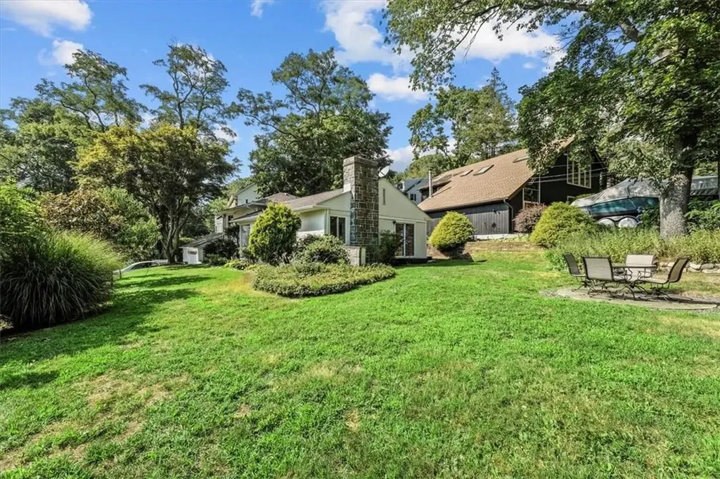 33 Reservoir Road White Plains NY 10603