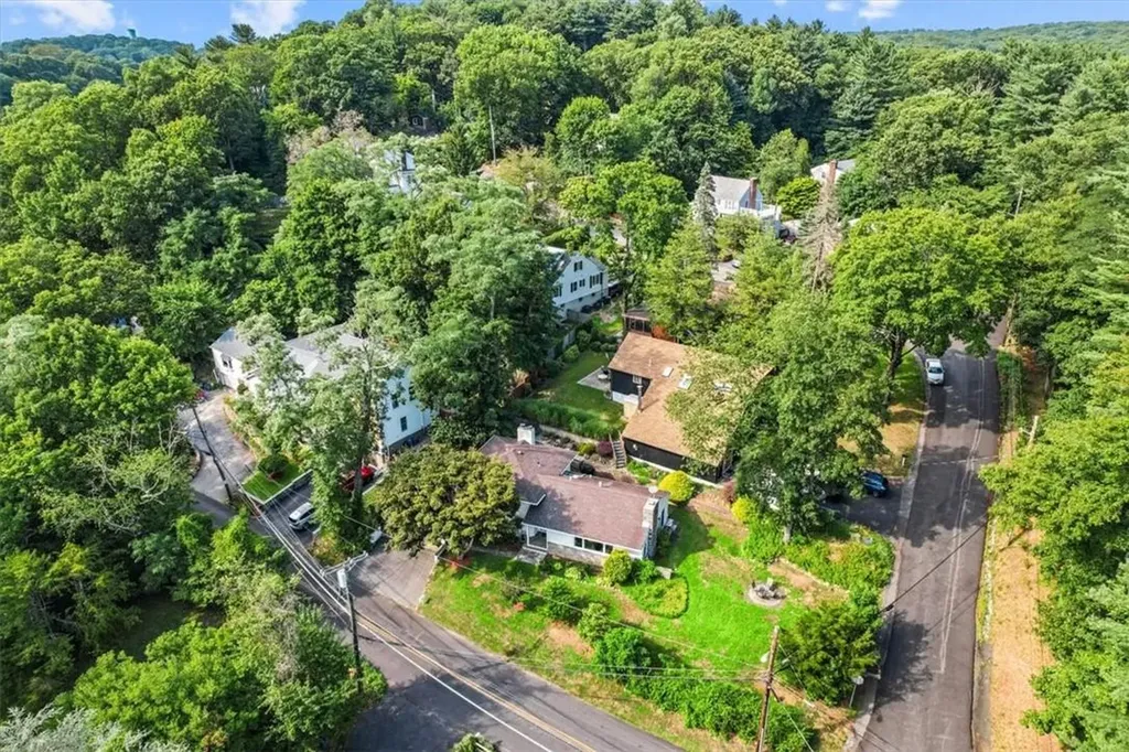 33 Reservoir Road White Plains NY 10603