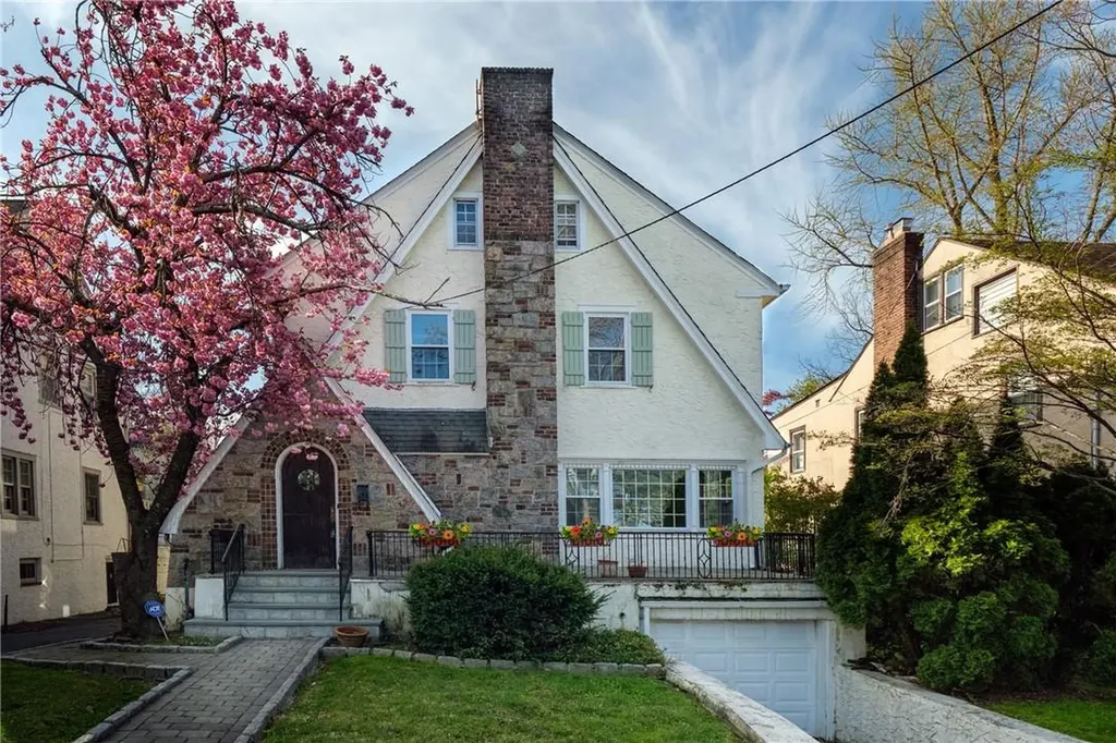 22 Palmer Avenue Mount Vernon NY 10552