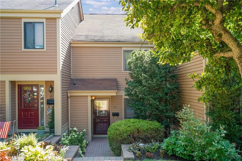 37 Greenway Lane Rye Brook NY 10573