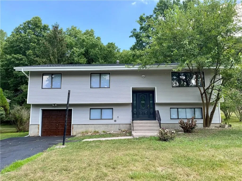 41 Amy Lane Middletown NY 10941