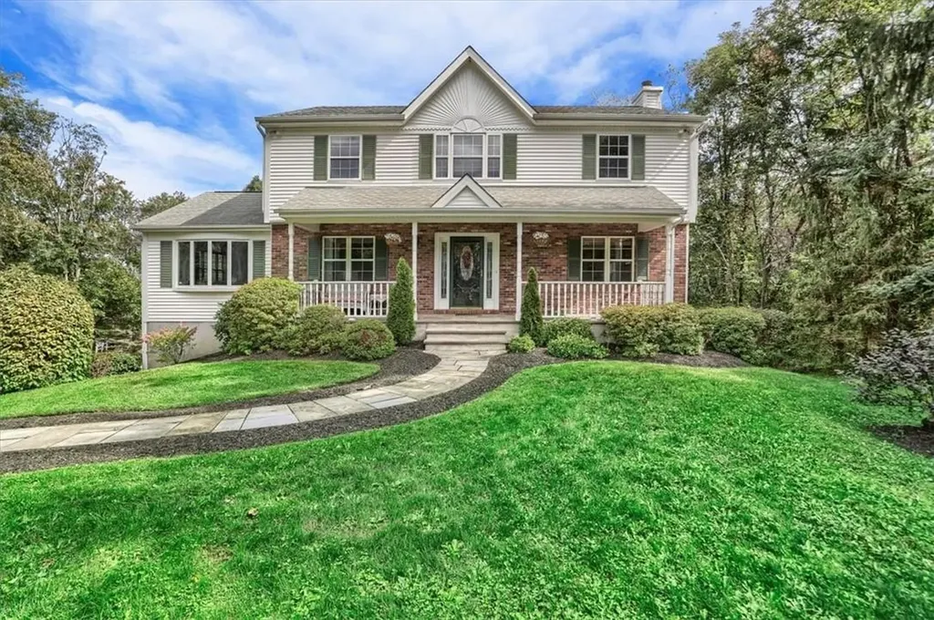 12 Courtney Lane Brewster NY 10509