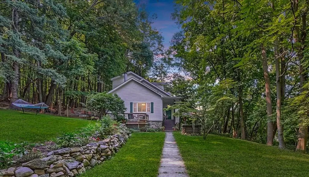 213 Sprain Road Scarsdale NY 10583