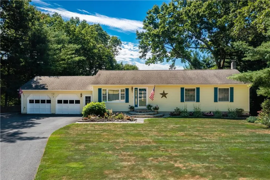 8 Mallow Court Pawling NY 12564
