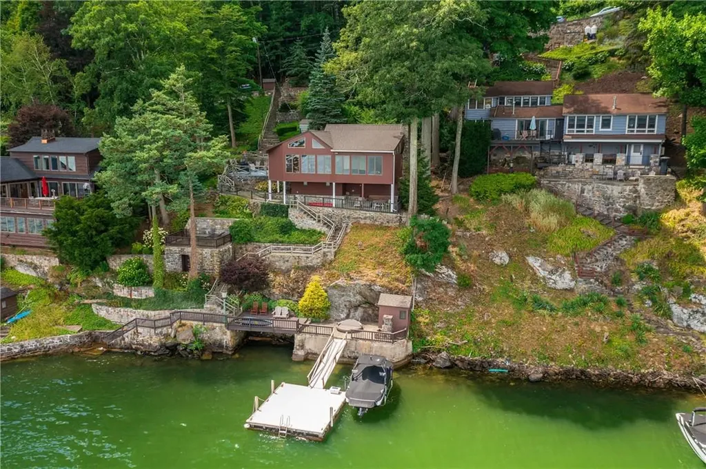 25 Deer Run New Fairfield CT 06812