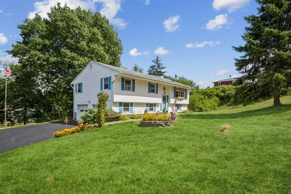 103 Hillcrest Drive Marlboro NY 12542
