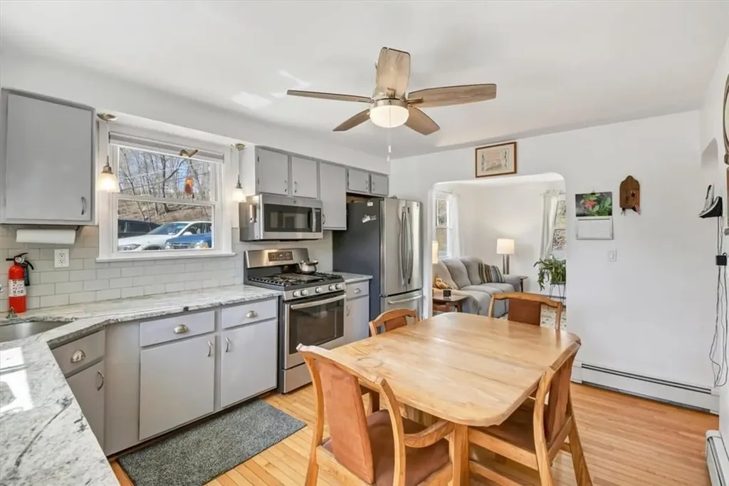31 Rockwood Road Carmel NY 10512