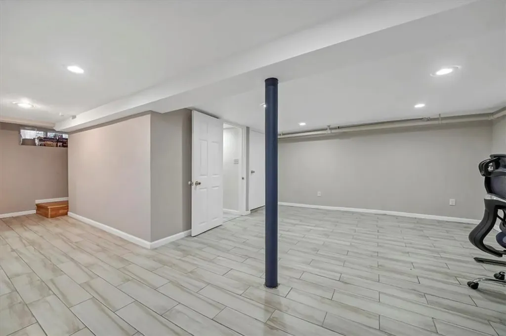 212 Lee Avenue Yonkers NY 10705