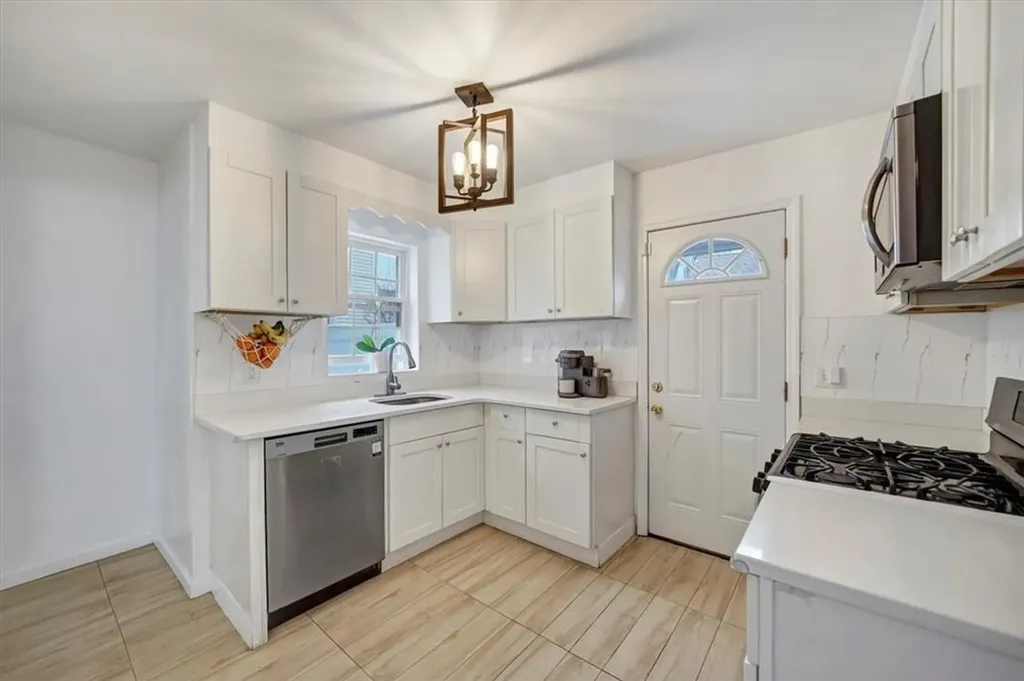 212 Lee Avenue Yonkers NY 10705