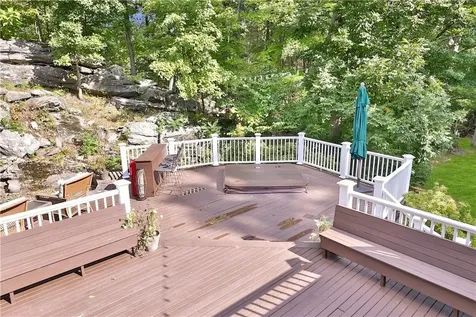 5 Cornel Drive Goldens Bridge NY 10526