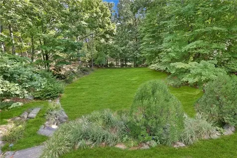 5 Cornel Drive Goldens Bridge NY 10526
