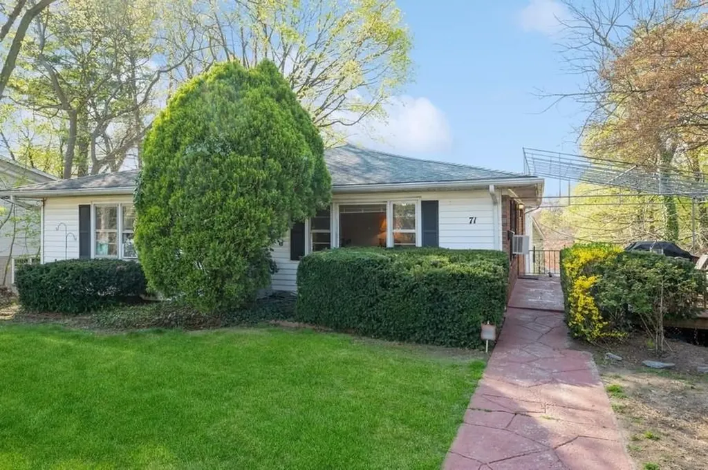73 Aka 71 Deshon Avenue Bronxville NY 10708