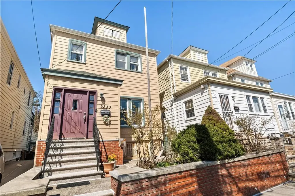 2833 Dudley Avenue Bronx NY 10461