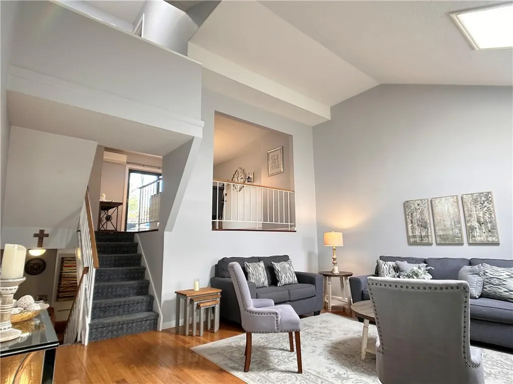 8 Walnut Court Fishkill NY 12524
