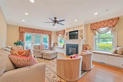104 Sunnyside Avenue Pleasantville NY 10570