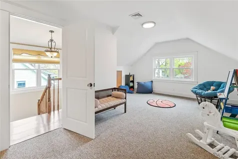 104 Sunnyside Avenue Pleasantville NY 10570
