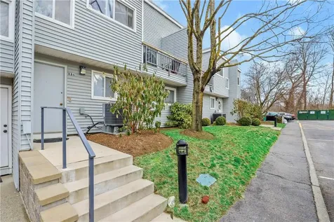208 Harris Road Bedford Hills NY 10507