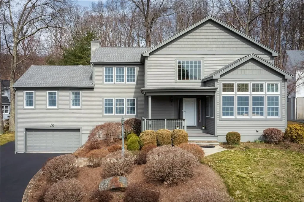 15 Nottingham Way Mahopac NY 10541