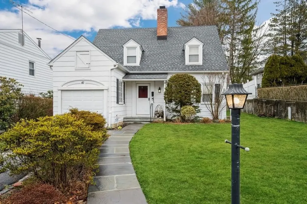 41 Slater Avenue Yonkers NY 10710