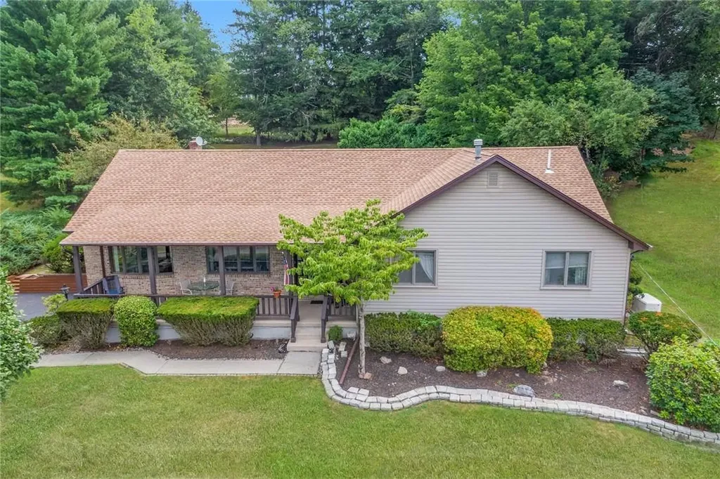 203 Waters Edge Valley Cottage NY 10989