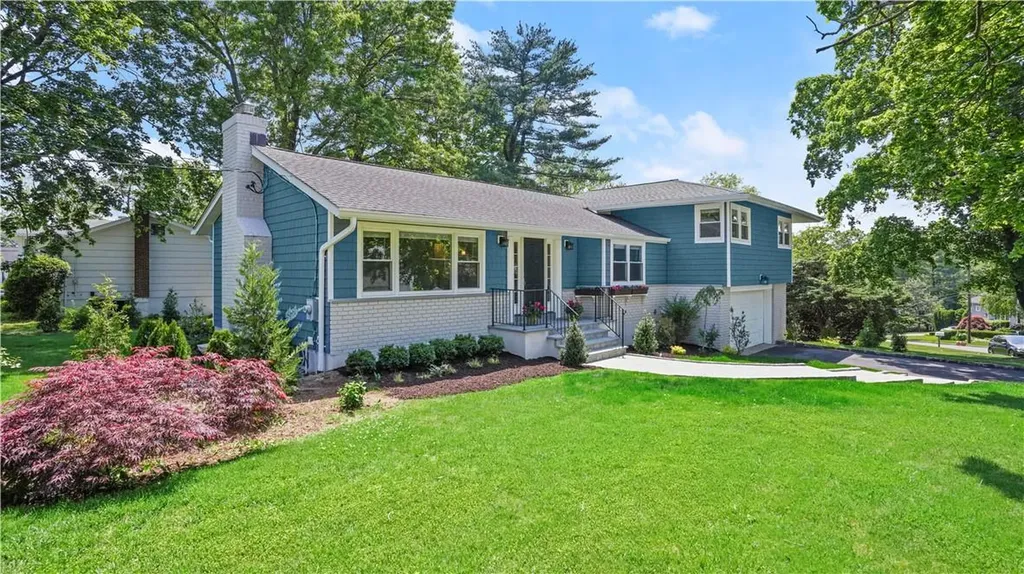6 Tulip Lane New Rochelle NY 10804