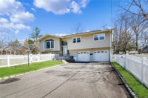 256 Center Street Pearl River NY 10965