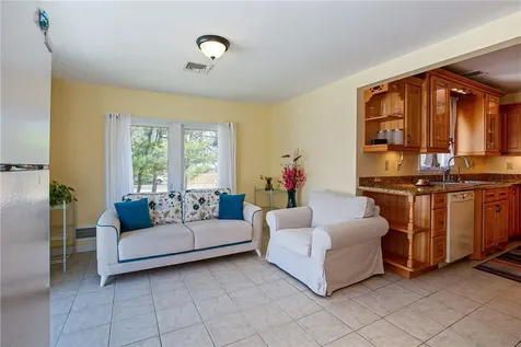 256 Center Street Pearl River NY 10965