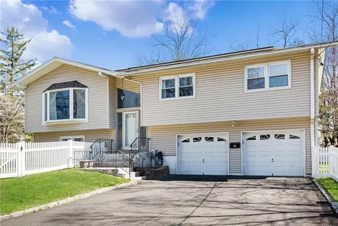 256 Center Street Pearl River NY 10965