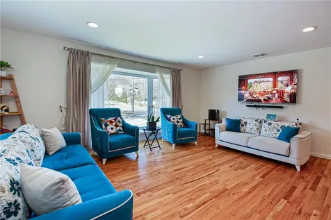 256 Center Street Pearl River NY 10965