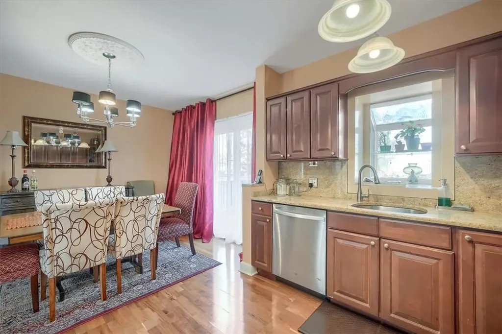 2518 Mickle Avenue Bronx NY 10469
