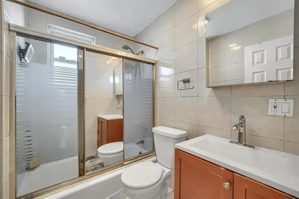 2518 Mickle Avenue Bronx NY 10469
