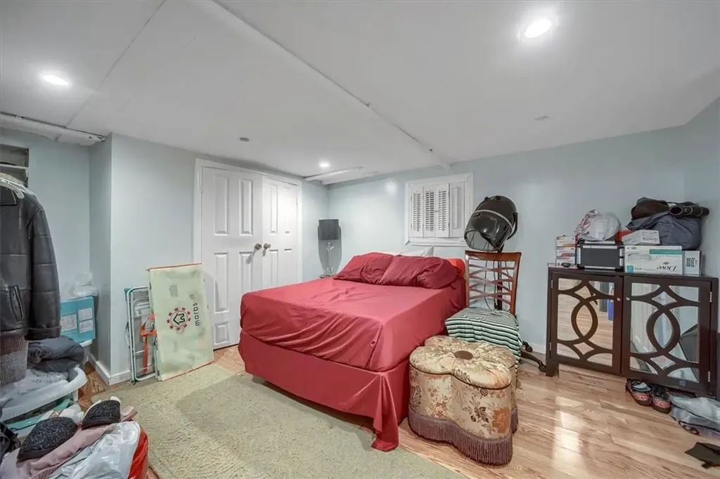 2518 Mickle Avenue Bronx NY 10469