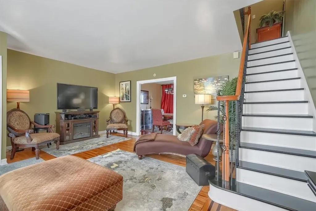 2518 Mickle Avenue Bronx NY 10469