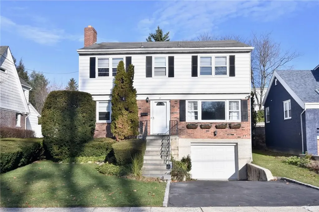 87 Reed Avenue Pelham NY 10803