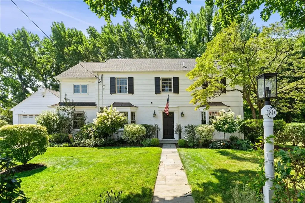 80 Siwanoy Boulevard Eastchester NY 10709