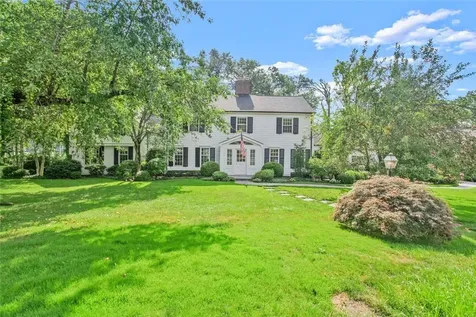 19 Carriage House Lane Mamaroneck NY 10543