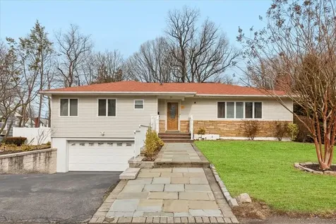 55 Dover Lane Yonkers NY 10710