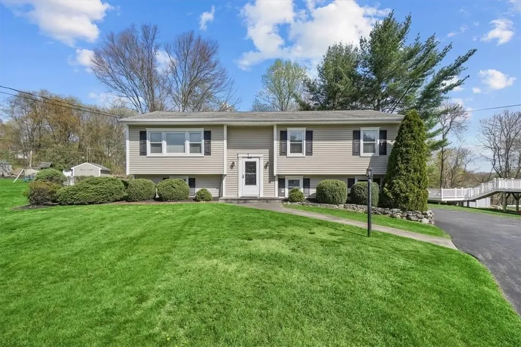 52 Vineland Road Mahopac NY 10541