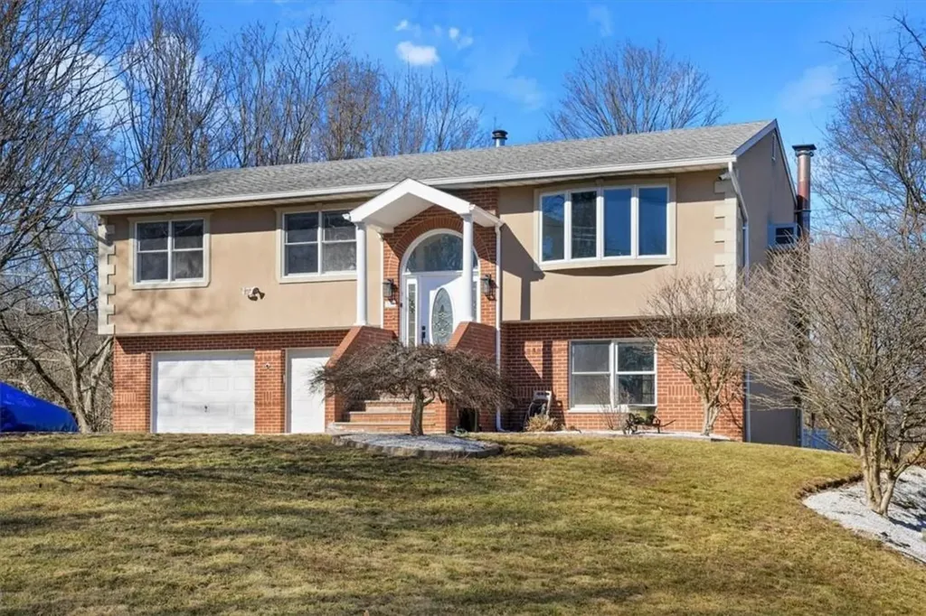 233 Dahlia Drive Mahopac NY 10541