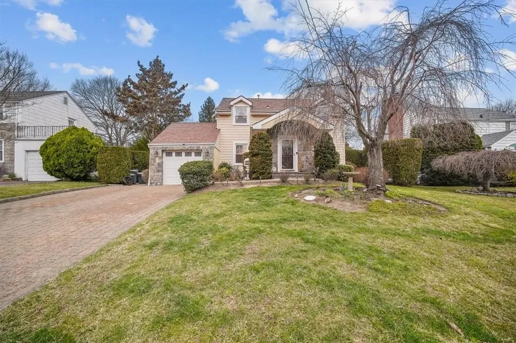 8 Longview Drive Eastchester NY 10709