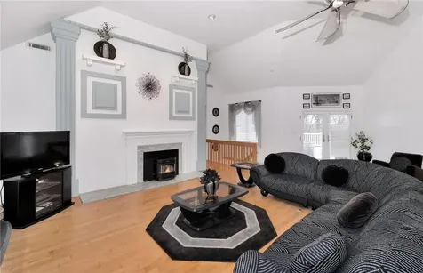 14 Marthas Way Washingtonville NY 10992