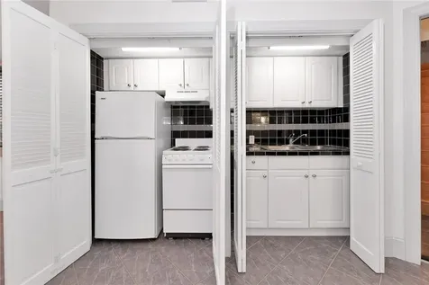 14 Marthas Way Washingtonville NY 10992